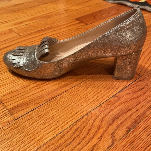 Chinese Laundry Stacked Heel - Picture 3 of 9